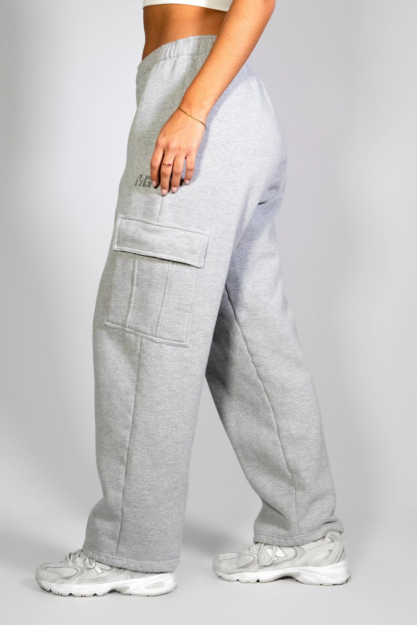 MonGym Essential Cargo Sweatpants